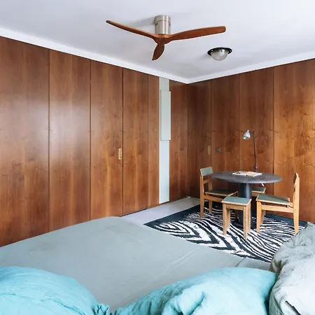 Bright & Modern With Great Sun Exposure פריז